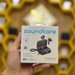 سماعة ساوند كور P41i لاسلكية مع علبة شحن 3 في 1 (باور بنك + ستاند) - Soundcore P41i