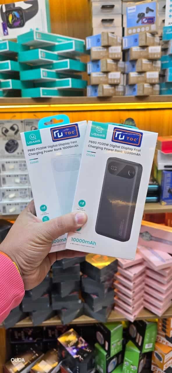 WhatsApp Image 2026-04-07 at 11.10.13 PM باور بنك يوسامز 10000 مللي أمبير بقوة 20 واط وشاشة رقمية - USAMS CD249 PB72 - الصورة 1